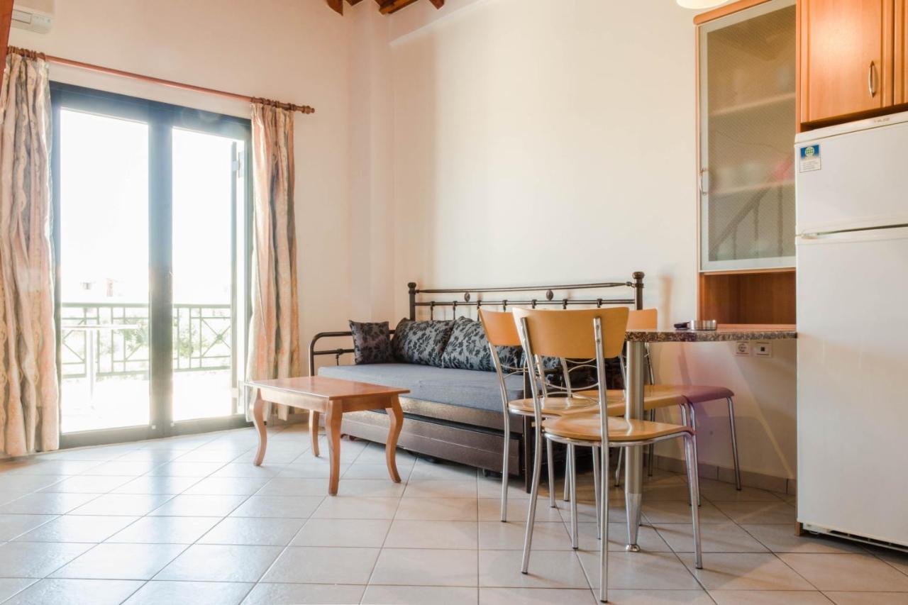 Irides Apartments Megalochori  エクステリア 写真