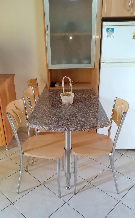 Irides Apartments Megalochori  エクステリア 写真