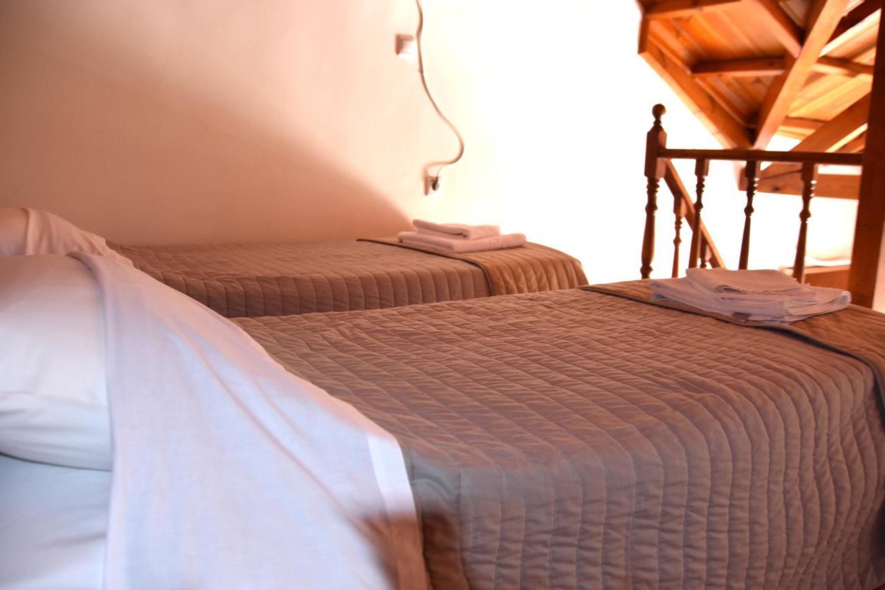 Irides Apartments Megalochori  エクステリア 写真